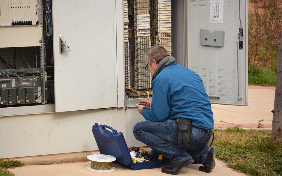 électricien courant faible Menucourt